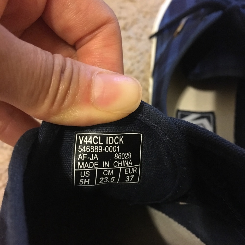 Vans - Picture 4 of 4